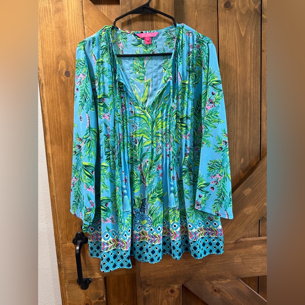 Lilly Pulitzer Blue and Green Floral Top